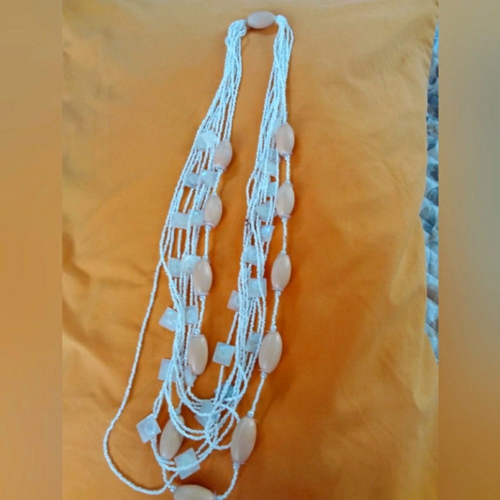 Multistrand white and wood vintage necklace